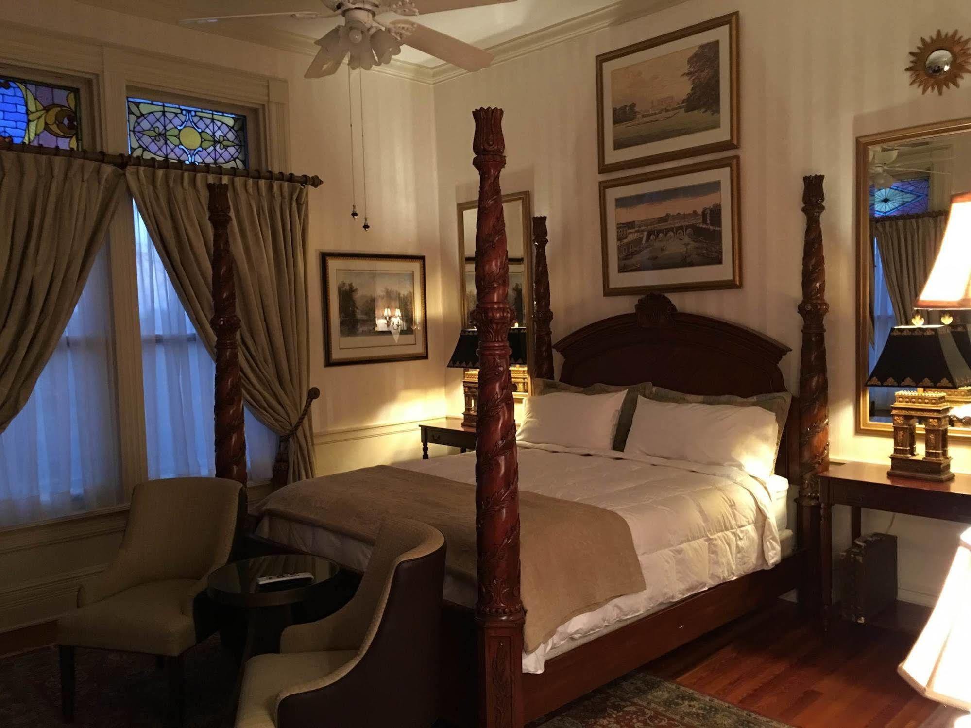 לינה וארוחת בוקר מאקון Burke Mansion מראה חיצוני תמונה